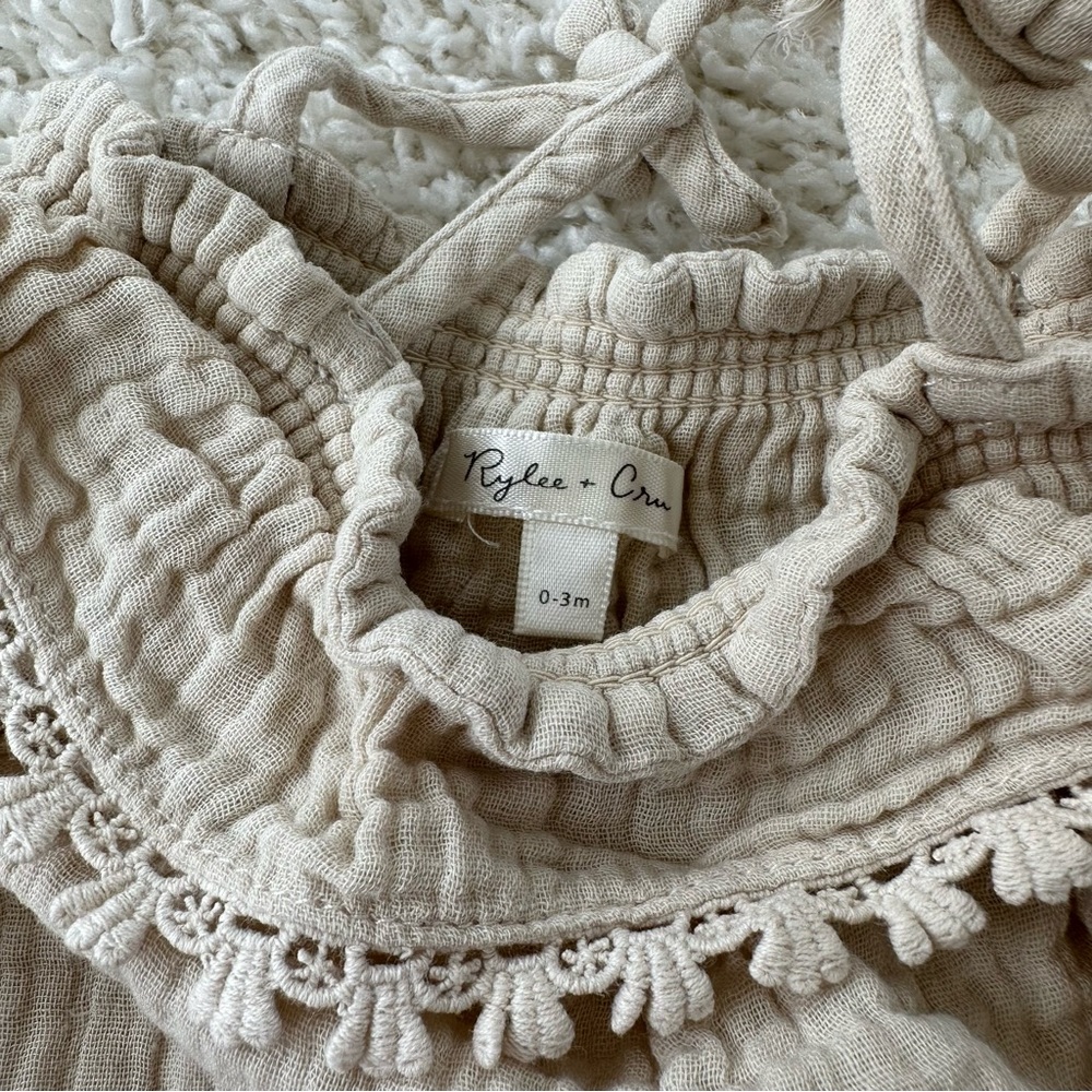 ‼️SOLD‼️ Rylee & Cru Ruffle Top - Picture 3 of 4